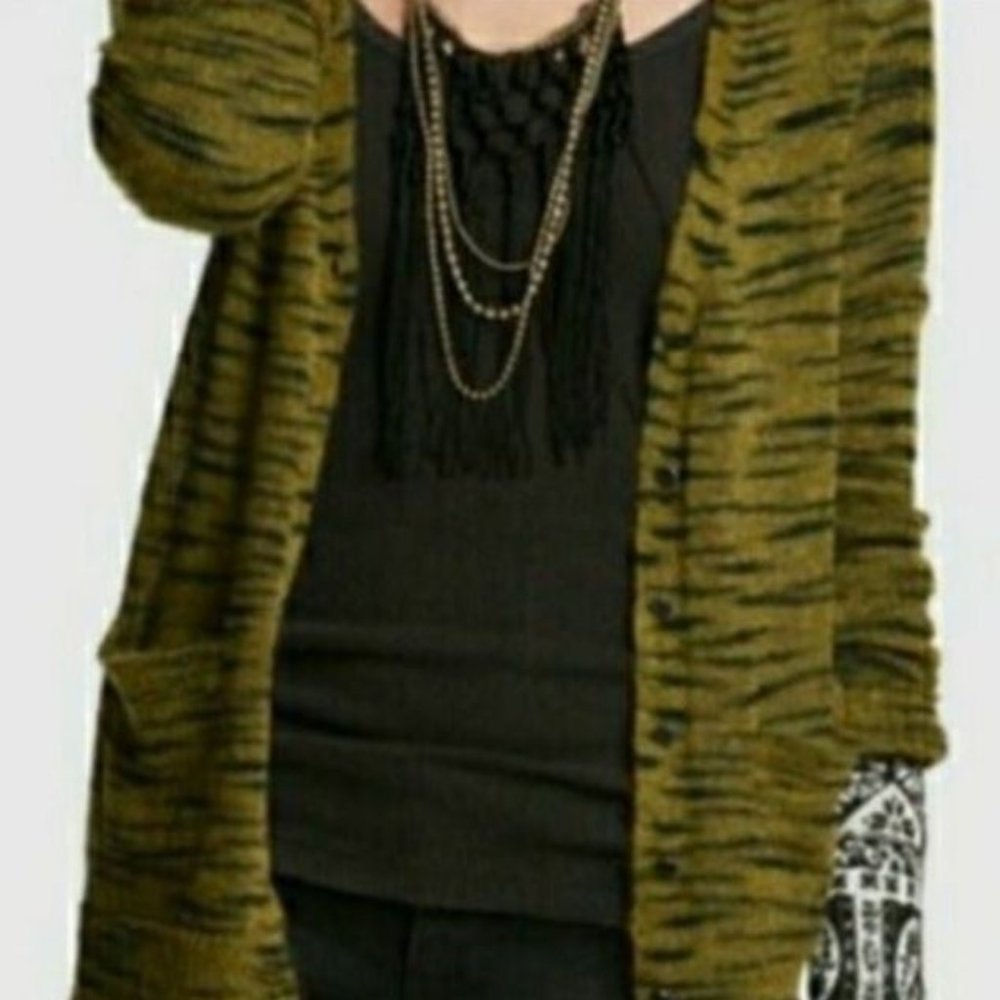 FREE PEOPLE MOHAIR CARDIGAN SWEATER - Medium